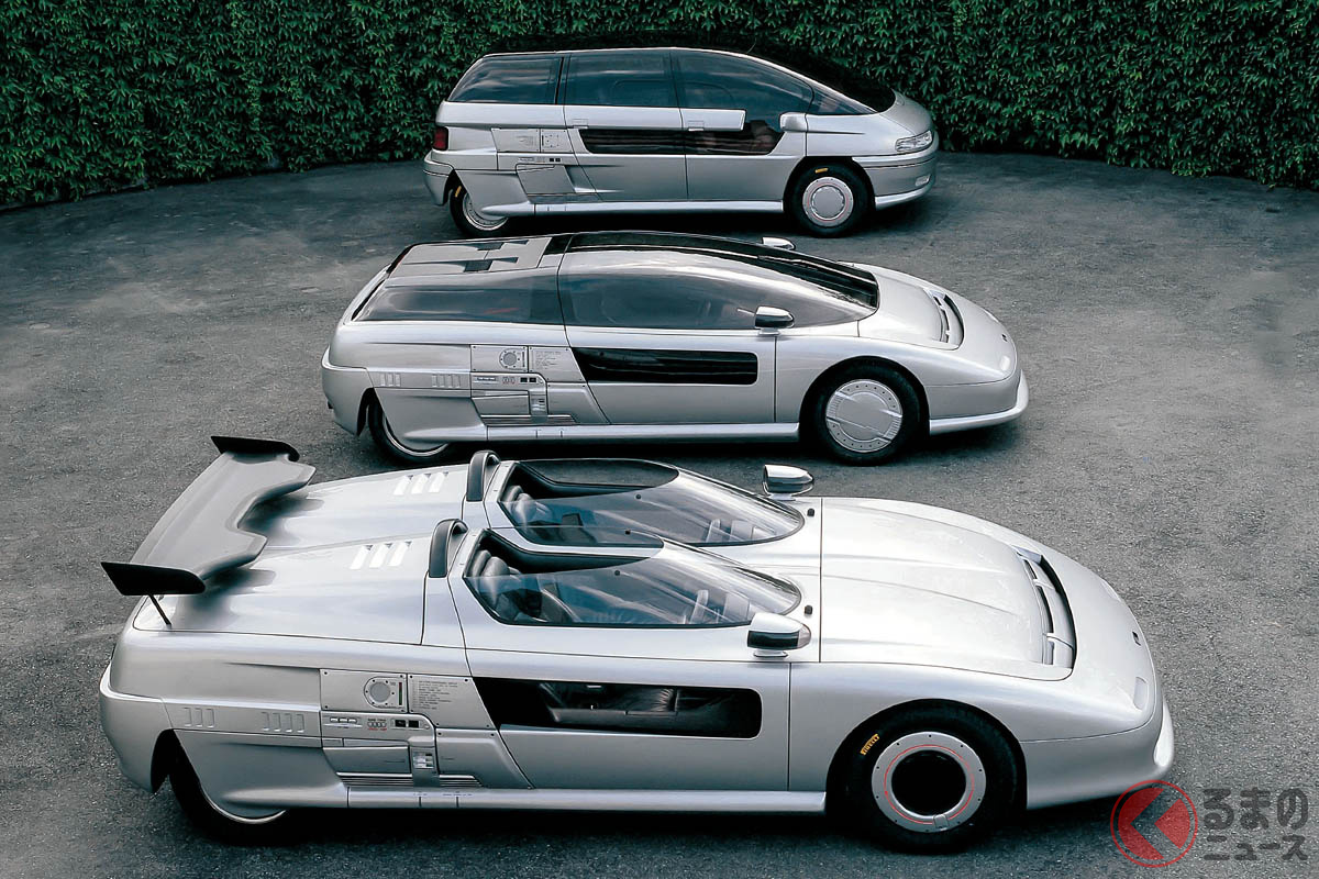 写真上からアズテックのホイールベースを200mm延長し、4ドアのミニバン風ボディが与えられた6シーターピープルムーバー「アズガード」、真ん中がキャビンのすべてを戦闘機のキャノピーのように3次曲面のポリカーボネイトで構成したアズテックのクーペバージョン「アスピド」、そして一番手前が「アズテック」だ