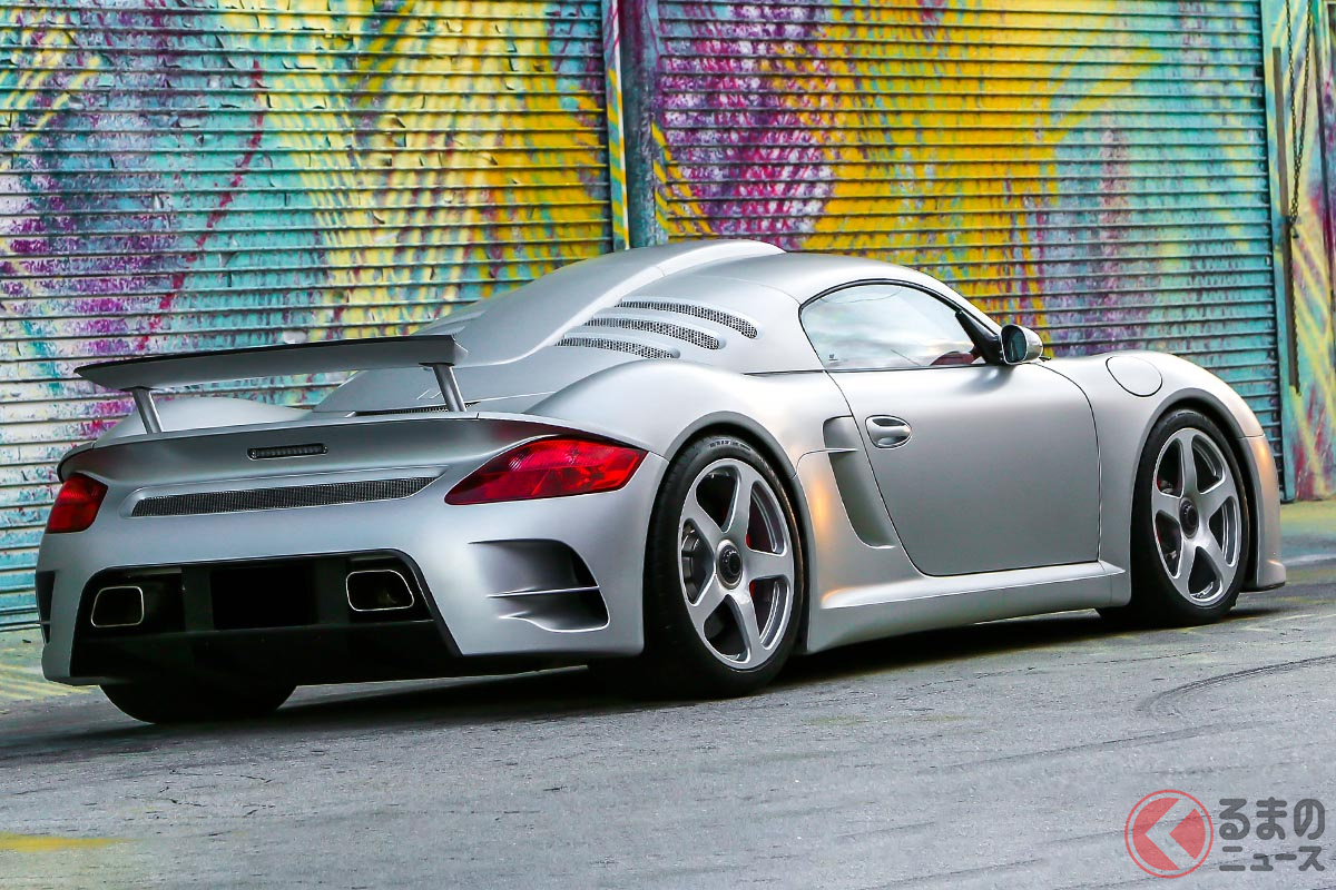 CTR3は完全にRUFのデザインによるもので、オープン化すれば「カレラGT」や「918スパイダー」にも近い、きわめて前衛的なスタイルが採用されている(C)2020 Courtesy of RM Sotheby's