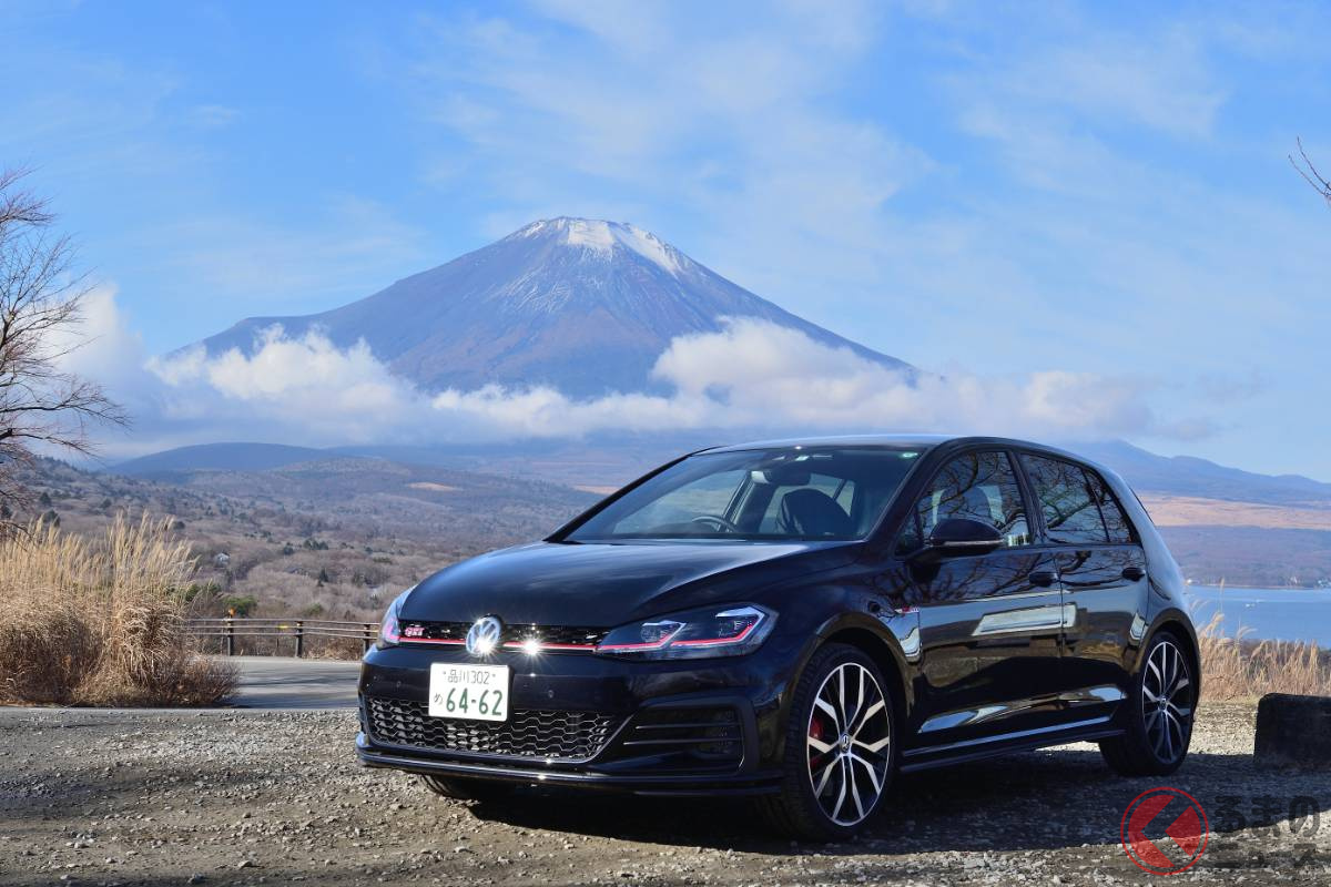 VW「ゴルフGTIパフォーマンス」。試乗車のボディカラーはディープブラックパールエフェクト