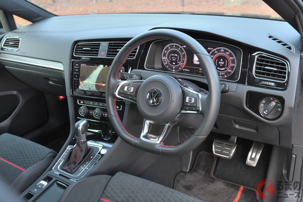 VW「ゴルフGTIパフォーマンス」のインパネ