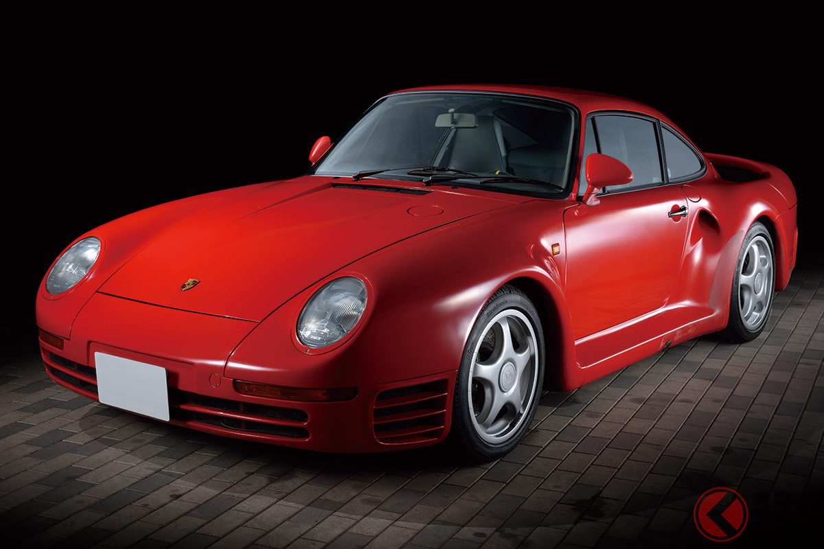 日本にはコンフォートモデルが5台、スポーツバージョン1台が正規輸入された。価格は3300万円。並行輸入車の取引価格は一時2億円が掲げられた