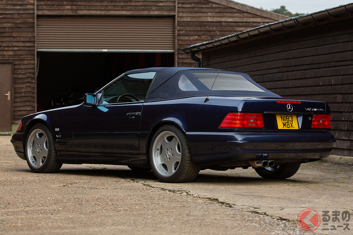 オーバーフェンダーなどは装着されていないが、タダモノではないオーラを放つメルセデス・ベンツ「SL70AMG」(C)2020 Courtesy of RM Sotheby's