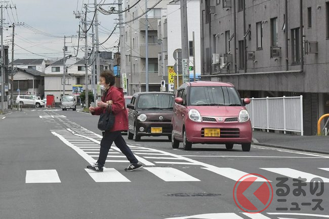 なぜ47位から14位に急浮上 歩行者横断時の一時停止問題 最下位三重県の秘策とは くるまのニュース なぜ47位から14位に急浮上 歩行者横断時の一時停止問題 最下位三重県の秘策とは くるまのニュース