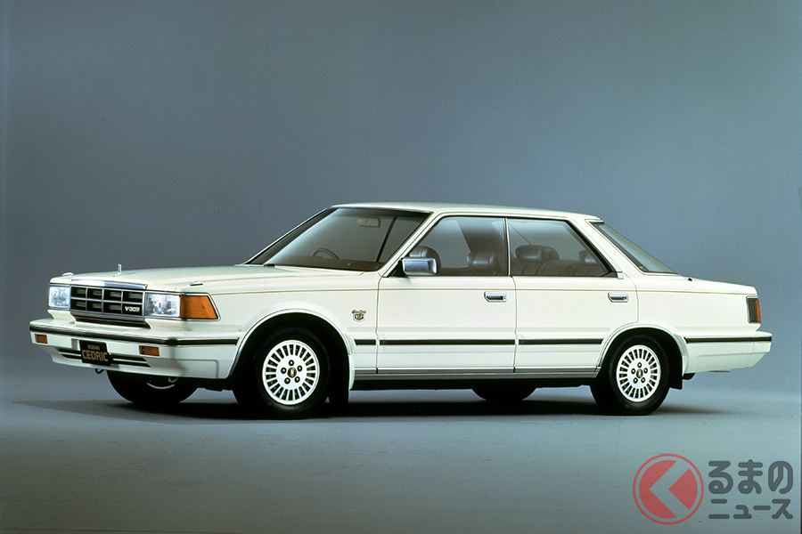 日産・セドリック4ドアハードトップ V30EブロアムVIP(Y30系)