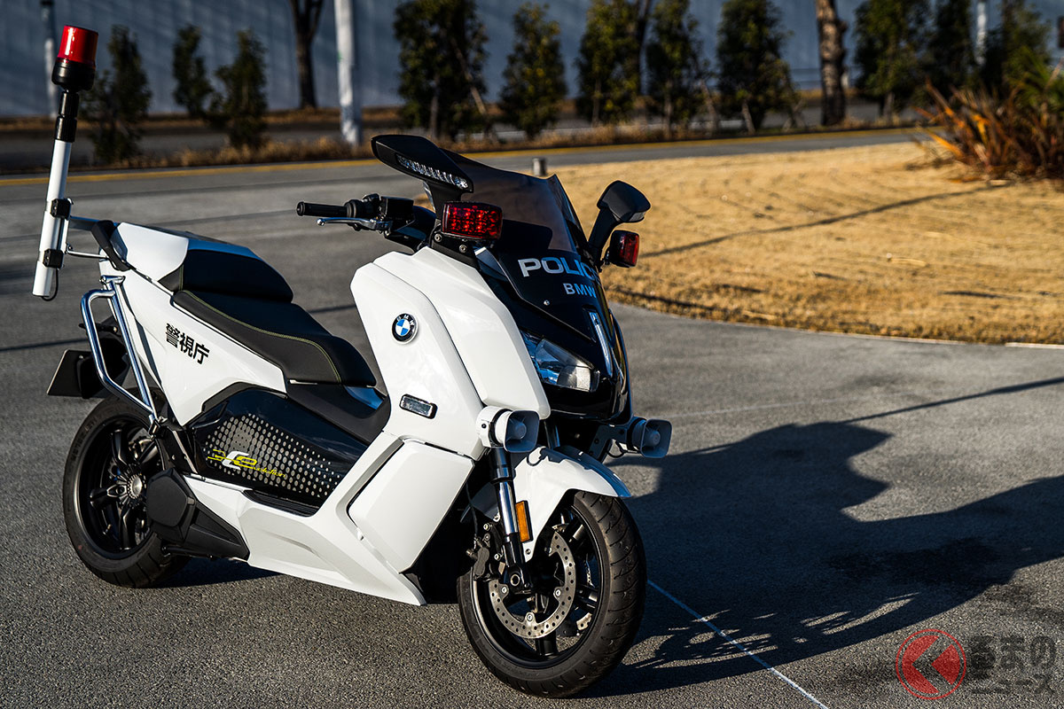 白バイならぬ 黒バイ が実在 暴走族対策の 隠し玉 神出鬼没な 黒豹隊 の正体とは くるまのニュース 白バイならぬ 黒バイ が実在 暴走族対策の 隠し玉 神出鬼没な 黒豹隊 の正体とは くるまのニュース