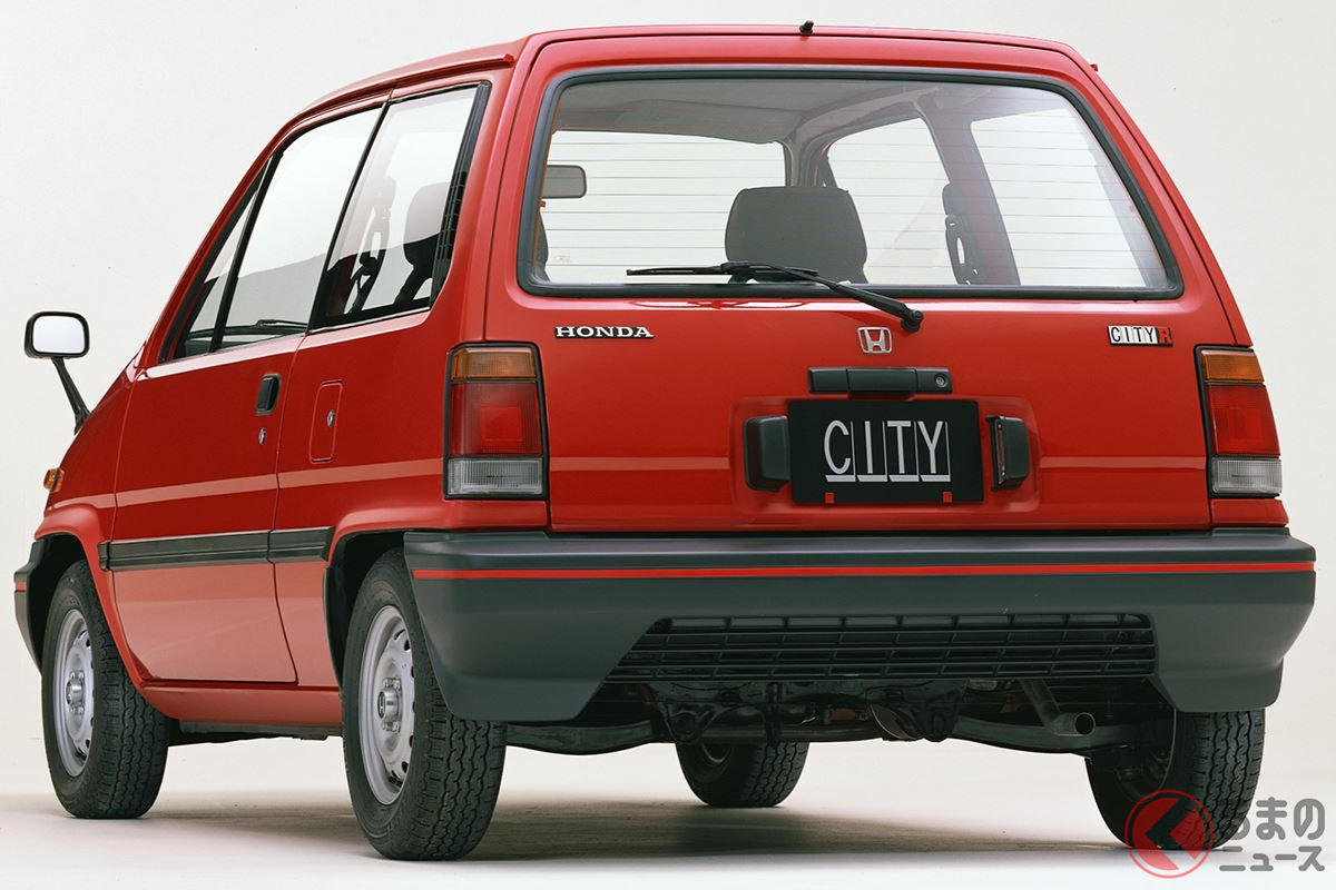 奇抜な見た目でインパクト大 実用車なのに遊び心満載の車3選 くるまのニュース 奇抜な見た目でインパクト大 実用車なのに遊び心満載の車3選 くるまのニュース