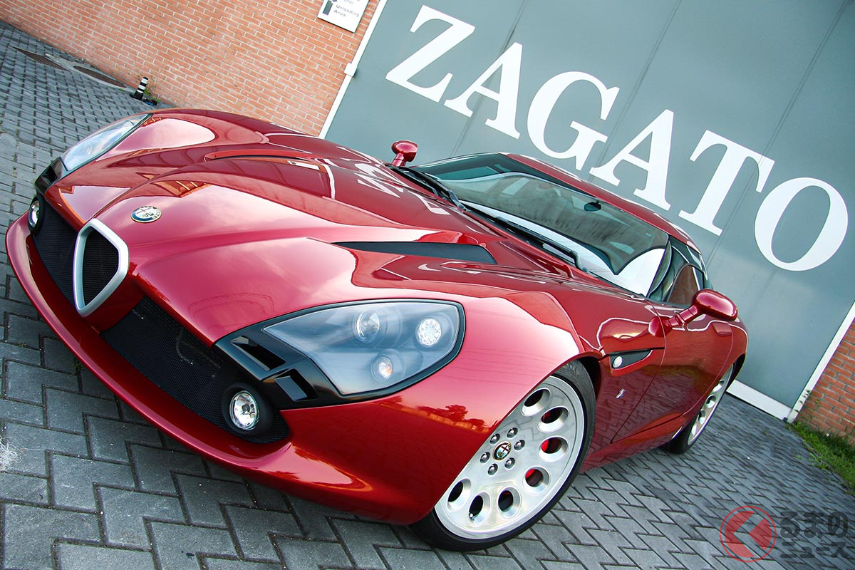 ワンオフモデルである「TZ3コルサ」のエッセンスを盛り込んだ、「TZ3ストラダーレ」