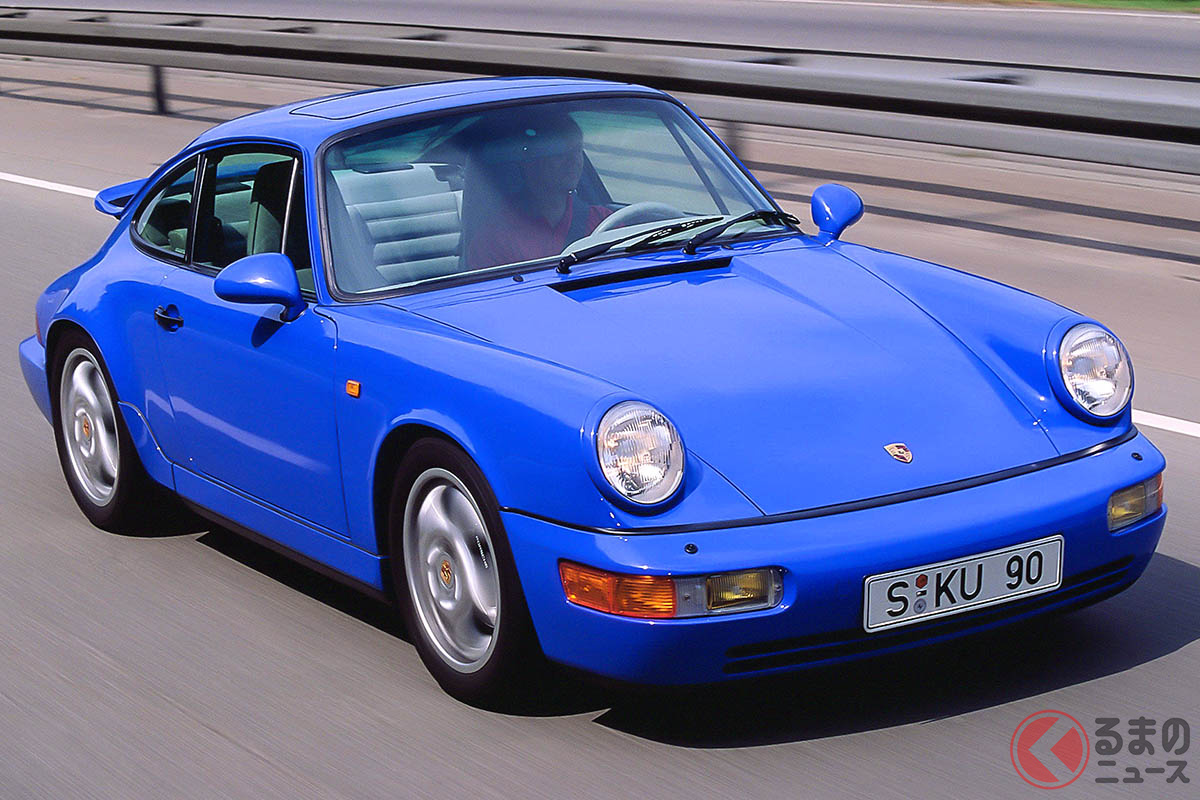 ボディは剛性が高いだけでなく、先代の930型と比べて空力的に大幅な改良が施され、電子式リアスポイラーなどを搭載していた(C)Porsche AG