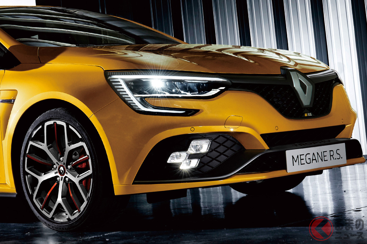 ルノー新型「メガーヌR.S.トロフィー」