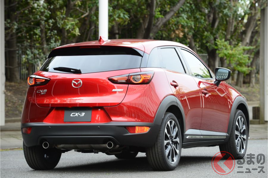 マツダの4WD車にはリアフォグランプが標準装備(OEM車を除く)