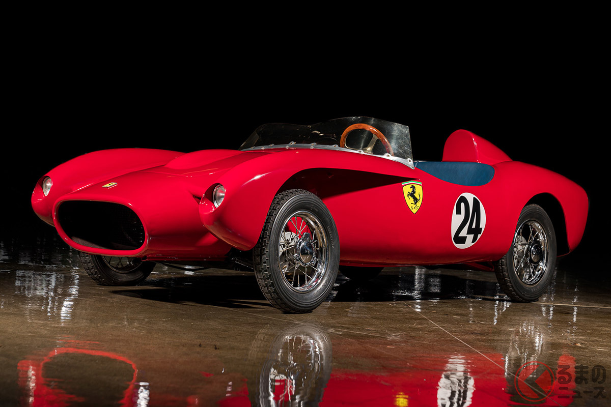 電気モーターで走行するチルドレンカーは、25台が製造され、現存するのは6台のみだ(C)2020 RM Sotheby's