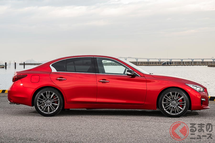 流麗なデザインの日産「スカイライン」