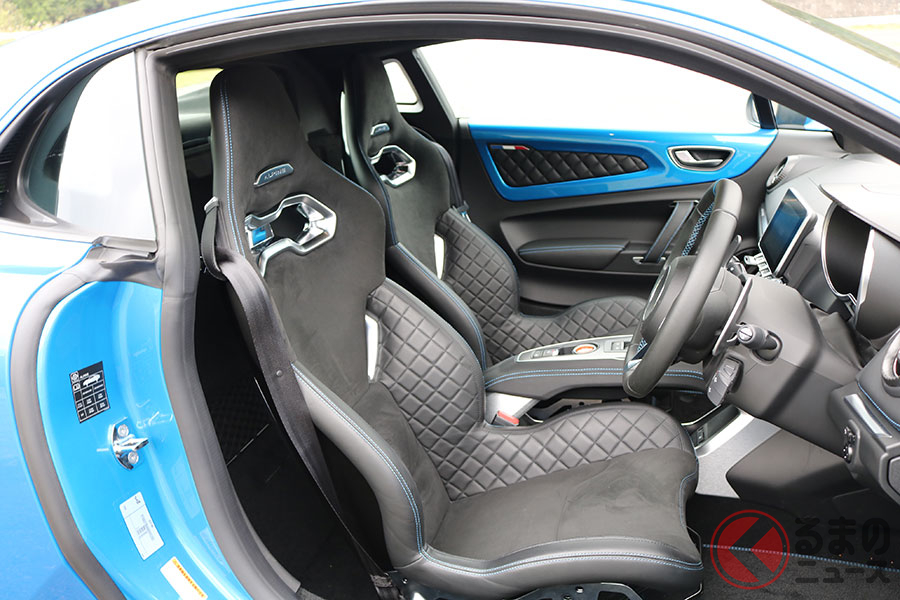 カギを差してエンジンをかける車が激減 プッシュスタート式が主流になった理由とは くるまのニュース カギを差してエンジンをかける車が激減 プッシュスタート式が主流になった理由とは くるまのニュース