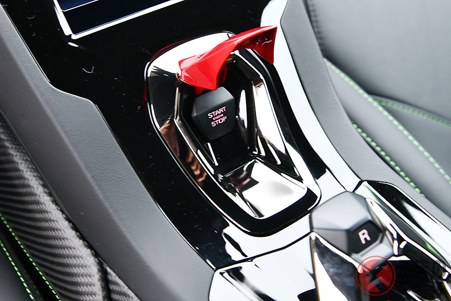 カギを差してエンジンをかける車が激減 プッシュスタート式が主流になった理由とは くるまのニュース カギを差してエンジンをかける車が激減 プッシュスタート式が主流になった理由とは くるまのニュース