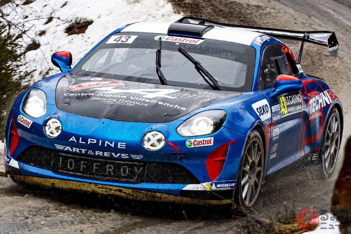 クラス優勝を果たしたマヌ・ギグー選手/アレクサンドル・コリア選手組(#43)のアルピーヌ「A110ラリー」の走り
