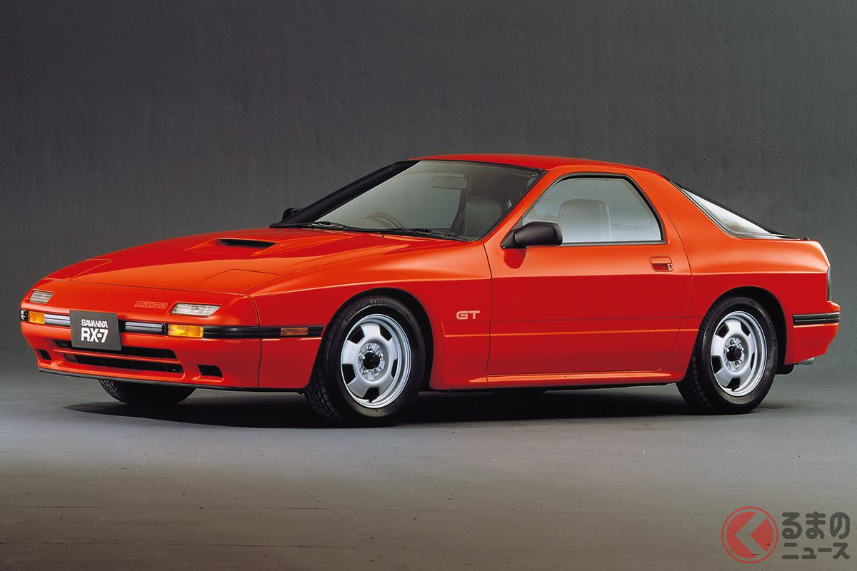 ピュアスポーツカーとしての資質が一気に高まった2代目「サバンナRX-7」