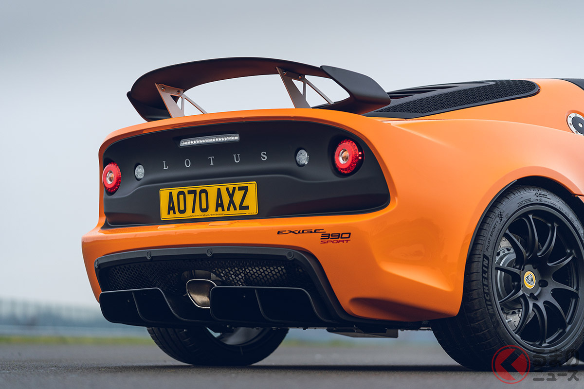 「エキシージ スポーツ390ファイナルエディション」