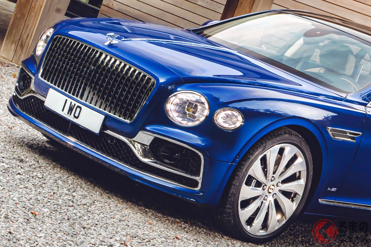 フライングスパーは、2005年に発売されて以降、4万台以上が販売され、もっとも成功したラグジュアリースポーツセダンだ