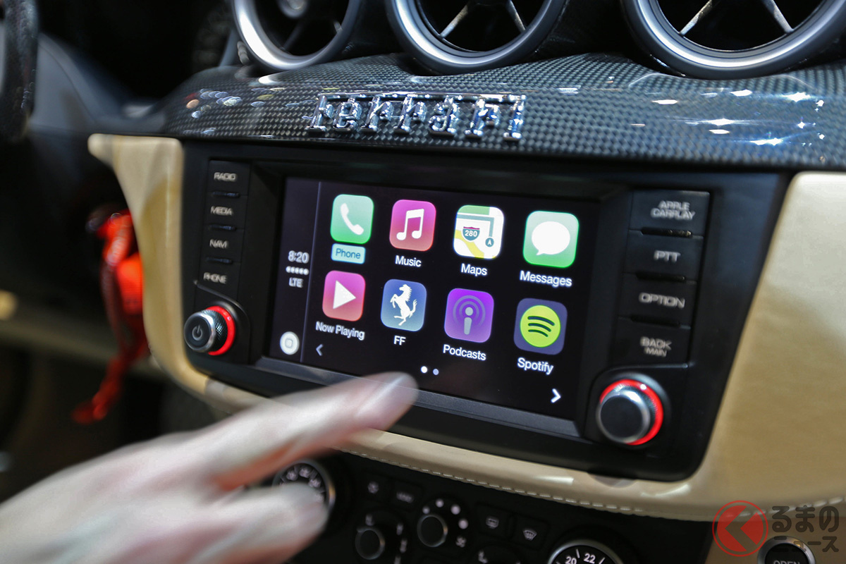 フェラーリ「FF」のApple CarPlay対応ディスプレイオーディオ