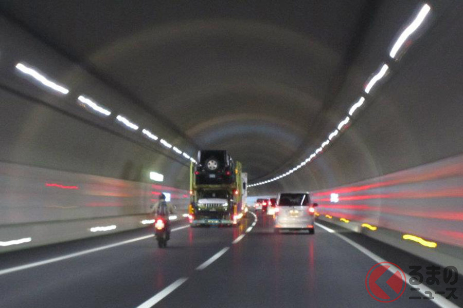 新東名のLED照明