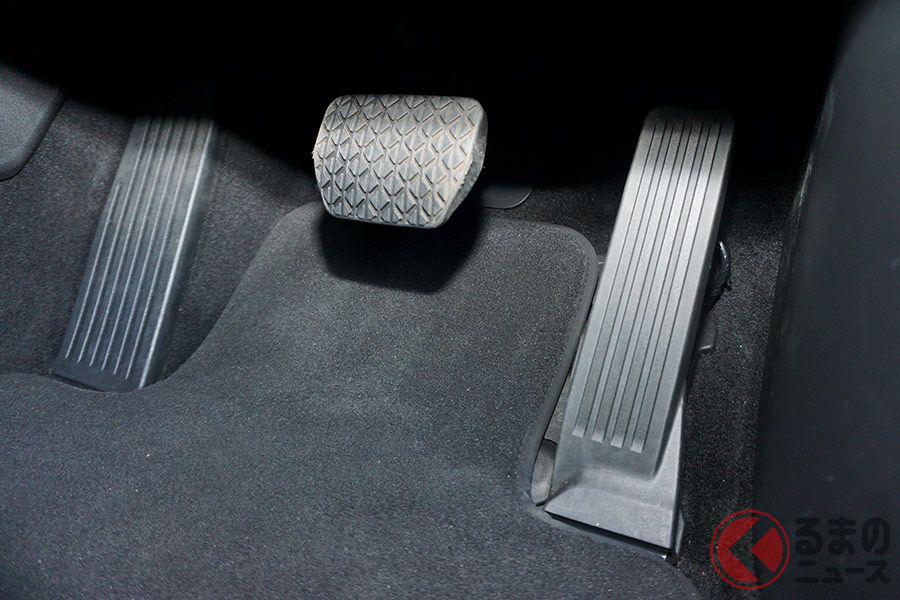 ペダルの位置を最適化したマツダ3