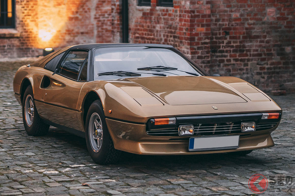 オロキアロメタリックのエクステリアカラーにペレベージュのインテリアで仕上げられたフェラーリ「308GTS」(C)2020 Courtesy of RM Sotheby's