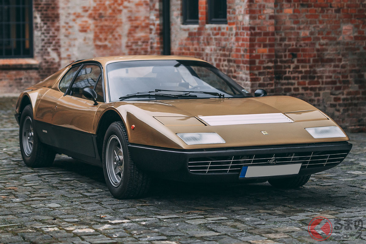 ボディカラーはオロキアロメタリック、インテリアはシャンパンカラーがメインとなっているフェラーリ「365 GT4 BB」(C)2020 Courtesy of RM Sotheby's