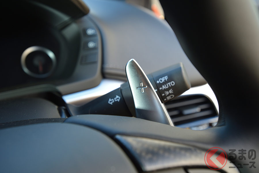 今ではAT車でもシフトアップ/ダウンが可能
