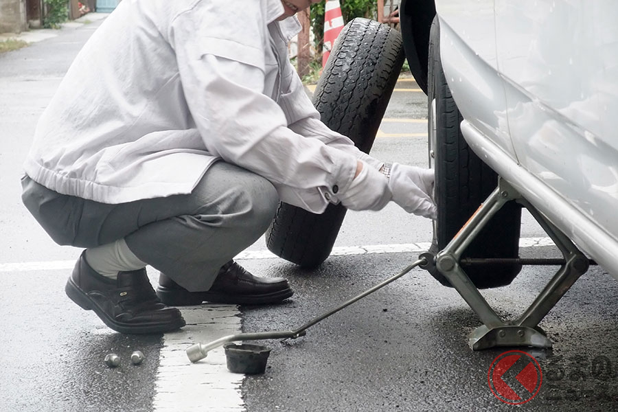 テンパータイヤは駆動輪に装着してはいけない