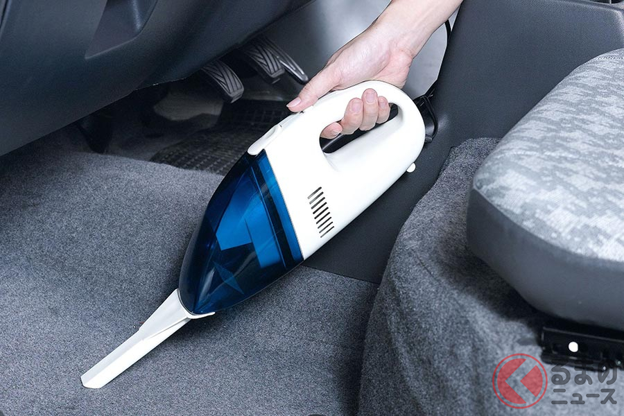 車内を清潔に保つことでニオイの発生を抑える