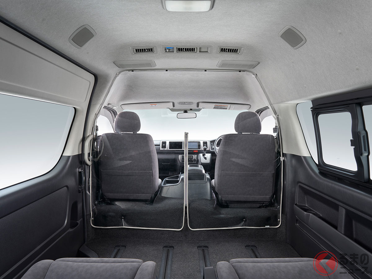 トヨタ「ハイエース」用純正「飛沫感染対策セパレータ」