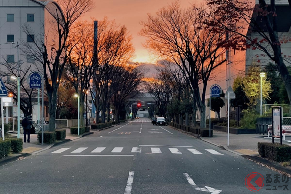 信号のない横断歩道のイメージ