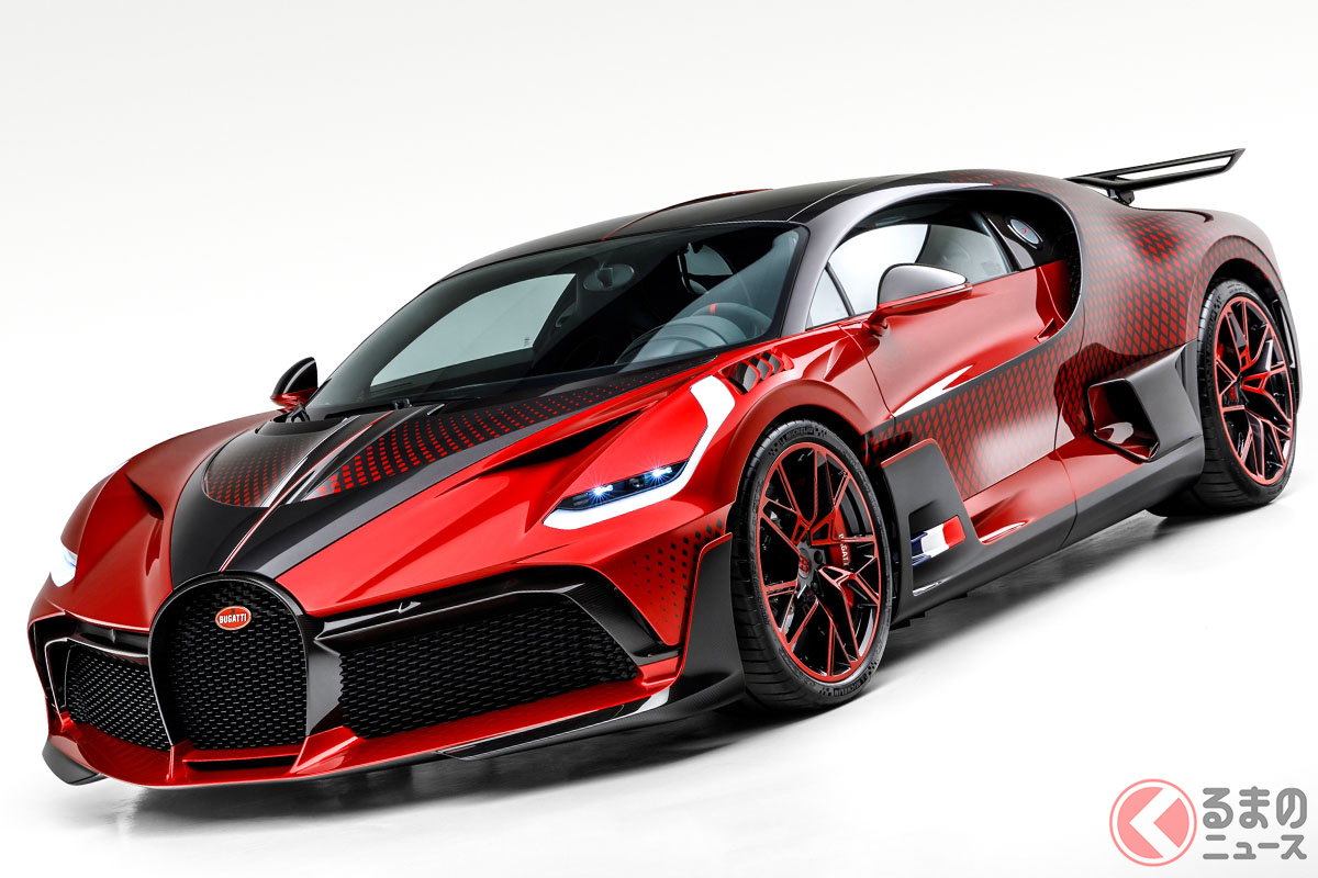 「カスタマースペシャルレッド」と、ブラック系の「グラファイト」がボディカラーに採用された