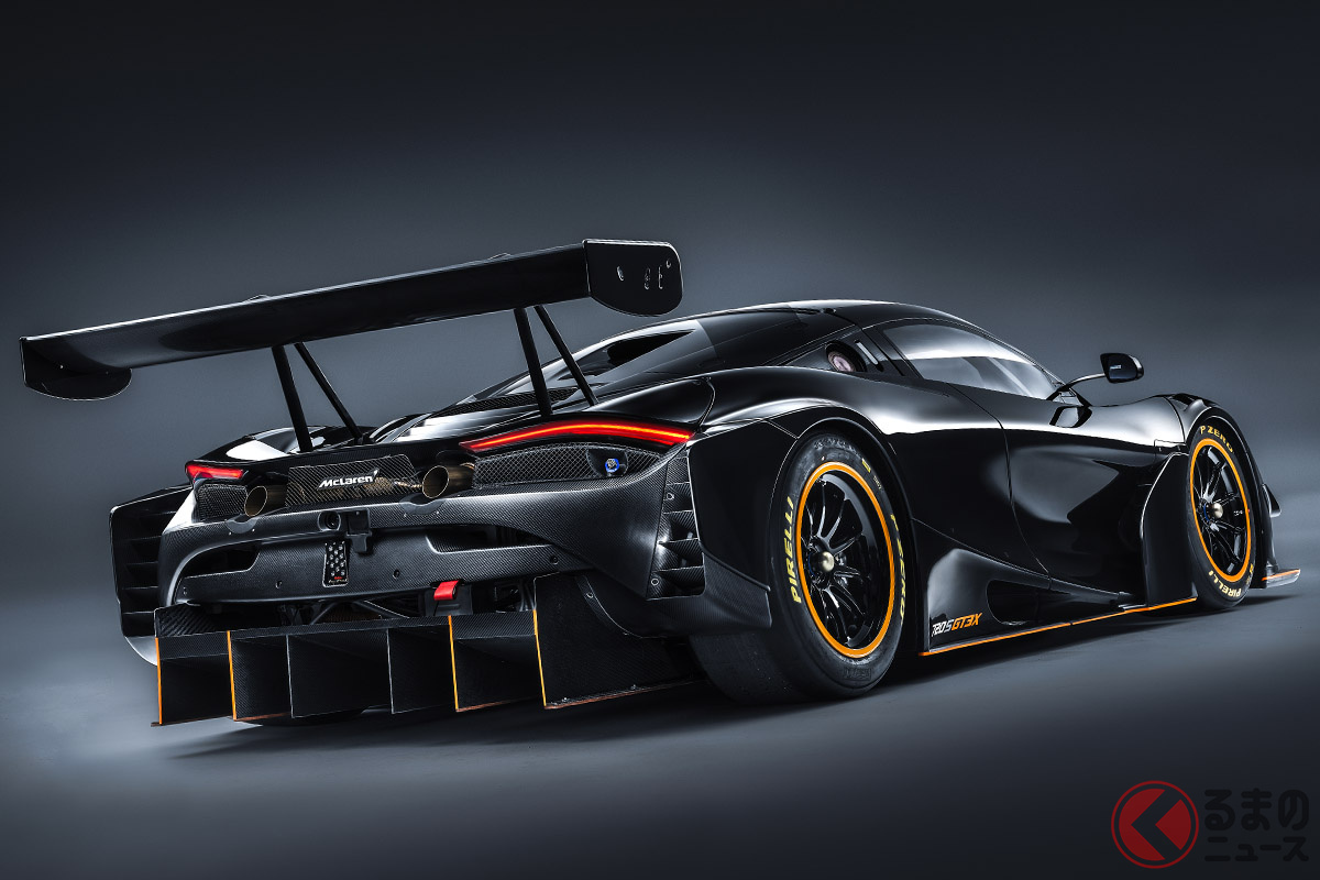 外観ではリアウイングやディフューザーがさらに大型化された、GT3エアロパッケージを装着