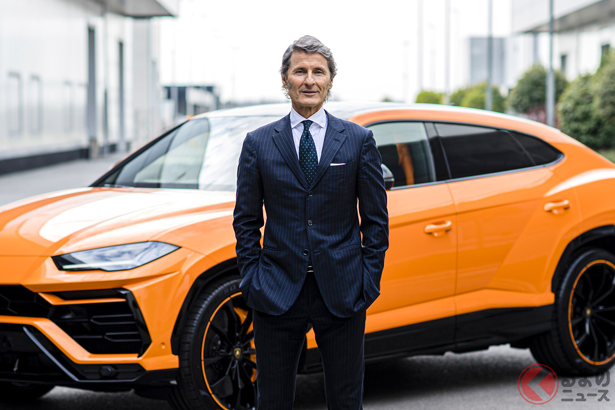 「2021年はとても明るい見通しとともに始まりました」とコメントするアウトモビリ・ランボルギーニ・プレジデント兼CEOであるステファン・ヴィンケルマン