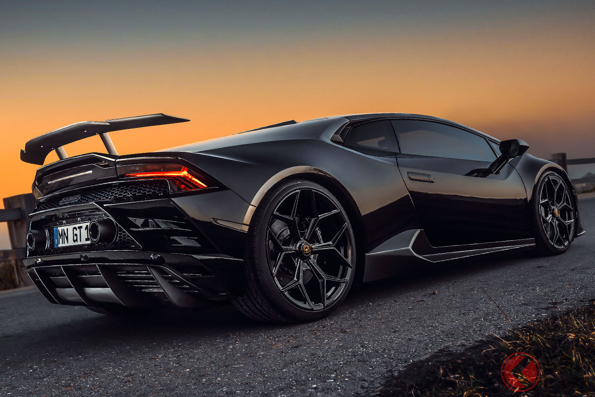 オリジナルのデザインを活かした巧みなボディワークが光る