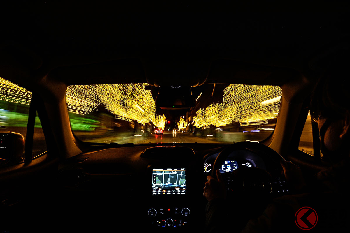 暗くなると善光寺参道はライトアップされるので、JR長野駅まで道のりは目を楽しませてくれる