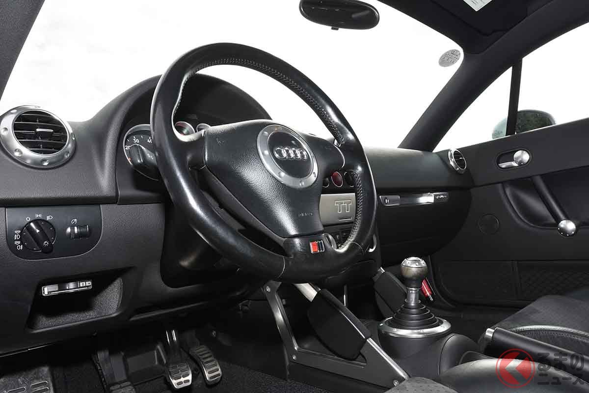 アウディ初代「TT」のインテリア