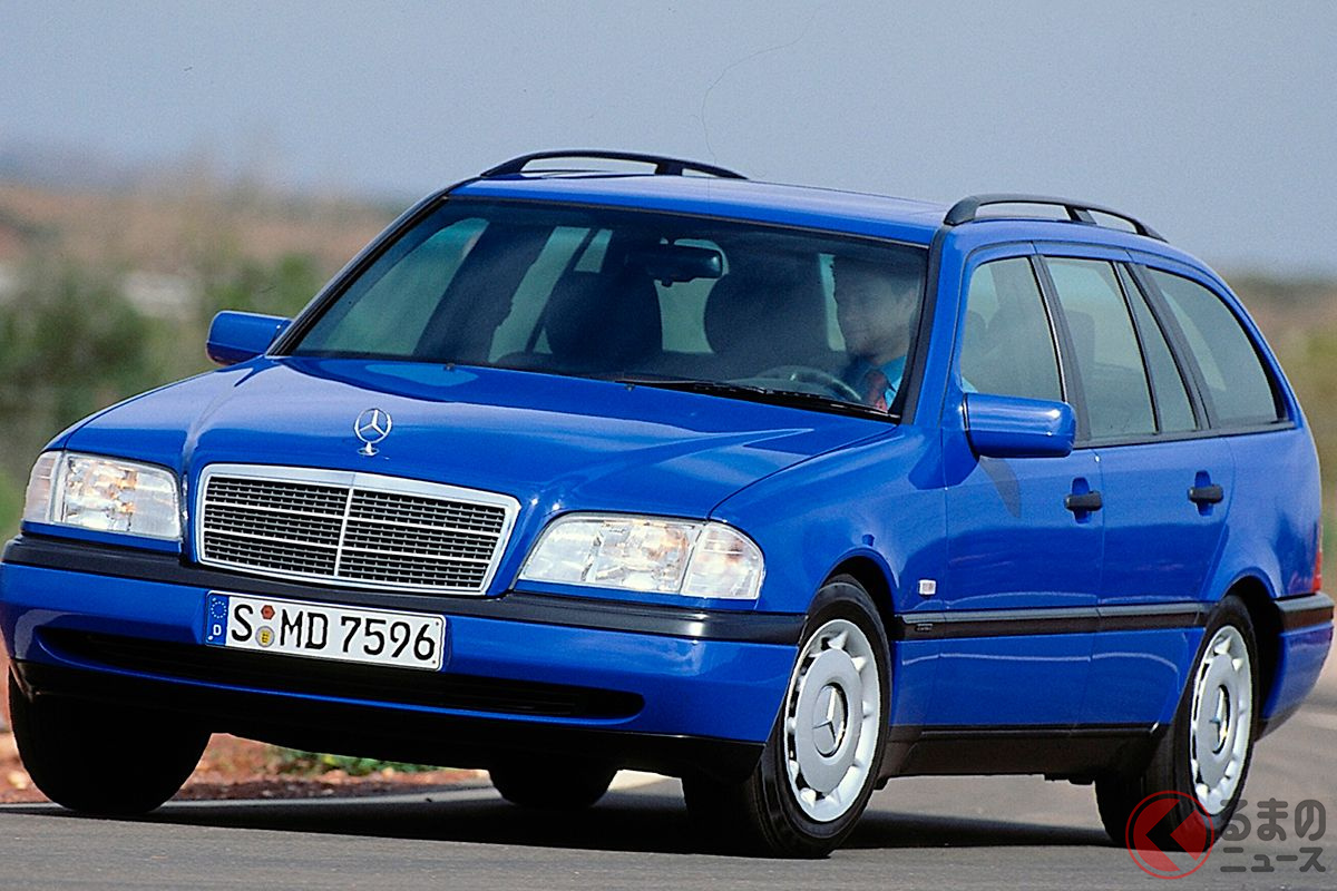 1996年のジュネーブモーターショーで登場したCクラスツーリングワゴン(S202型)
