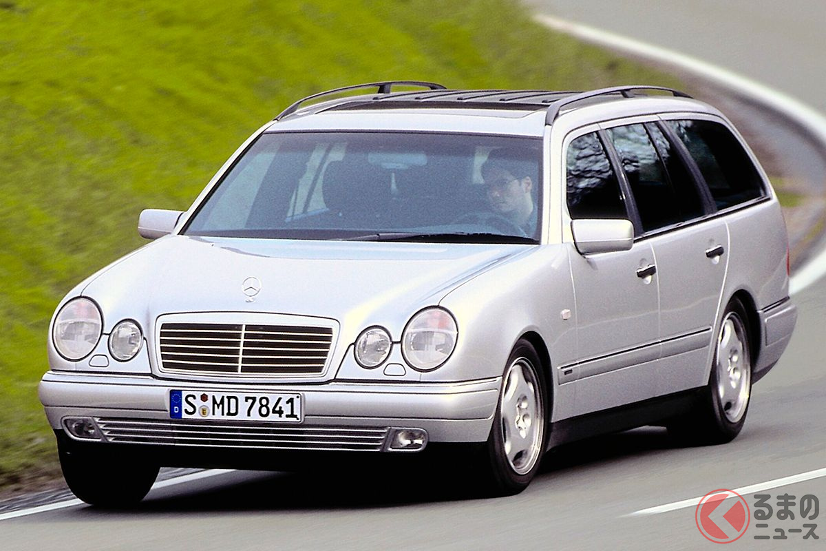 1996年のジュネーブモーターショーで登場したEクラスツーリングワゴン(S210型)