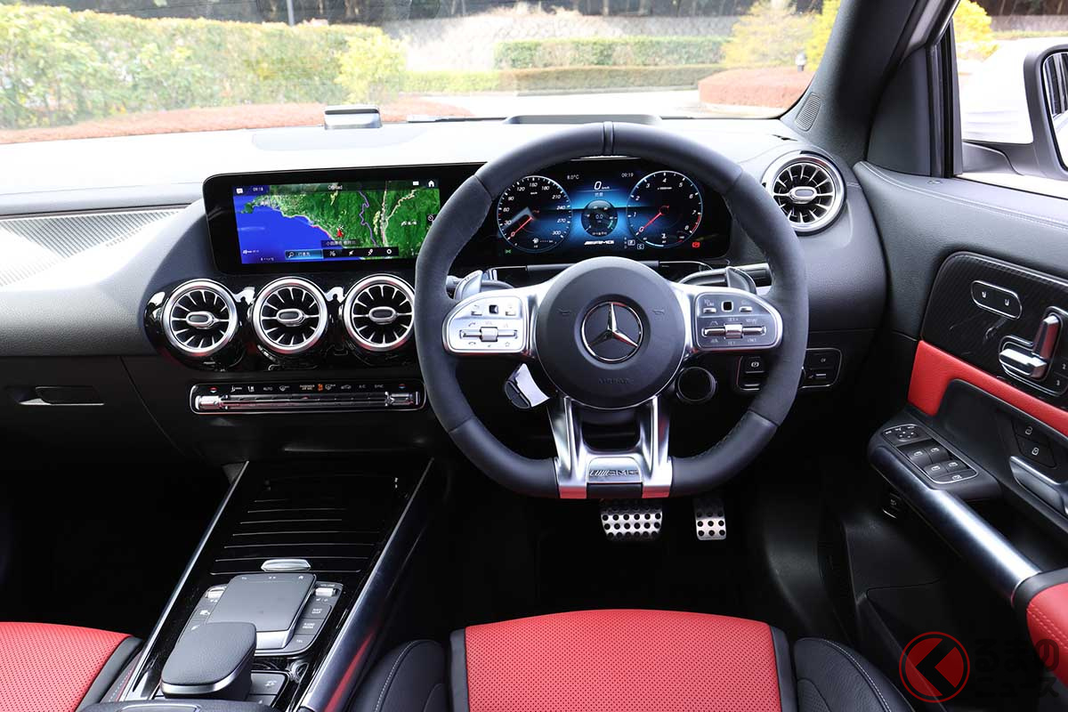 メルセデスAMG「GLA45S」のインパネ