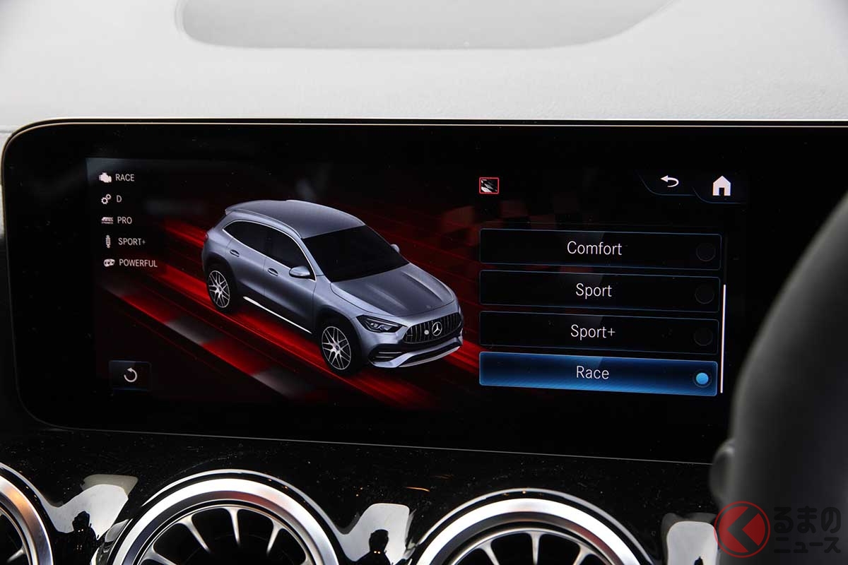 サーキット走行専用のモード「RACE」はメルセデスAMG「GLA45S」のみに設定される
