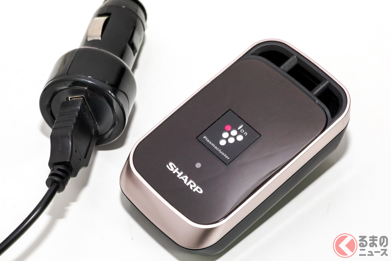 車載用のプラズマクラスター発生器は、さまざまなタイプが販売されている