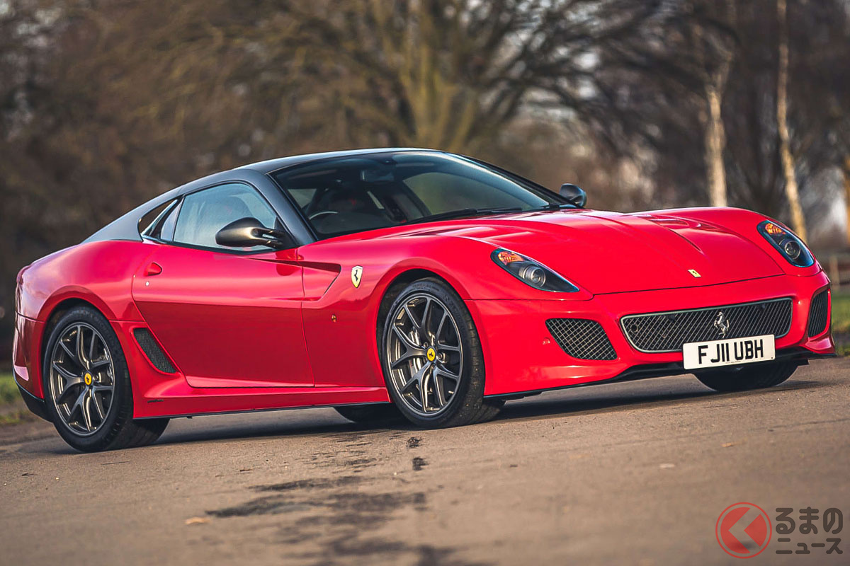 通称レッドブックも取得している右ハンドル仕様のフェラーリ「599 GTO」(C)Silverstone Auctions Limited 2021