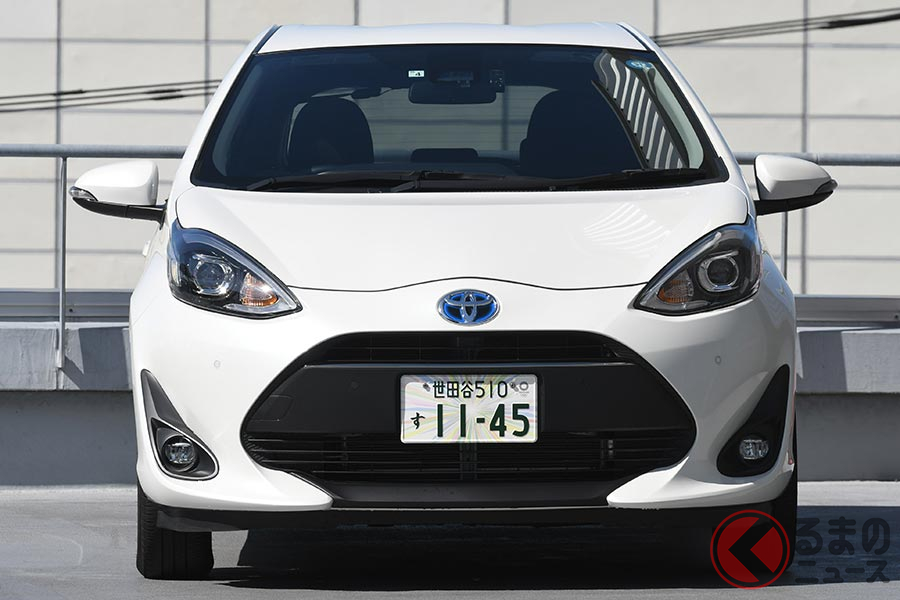 トヨタ「アクア」の中古車は50万円くらいから購入でき維持費もそれほどかからない