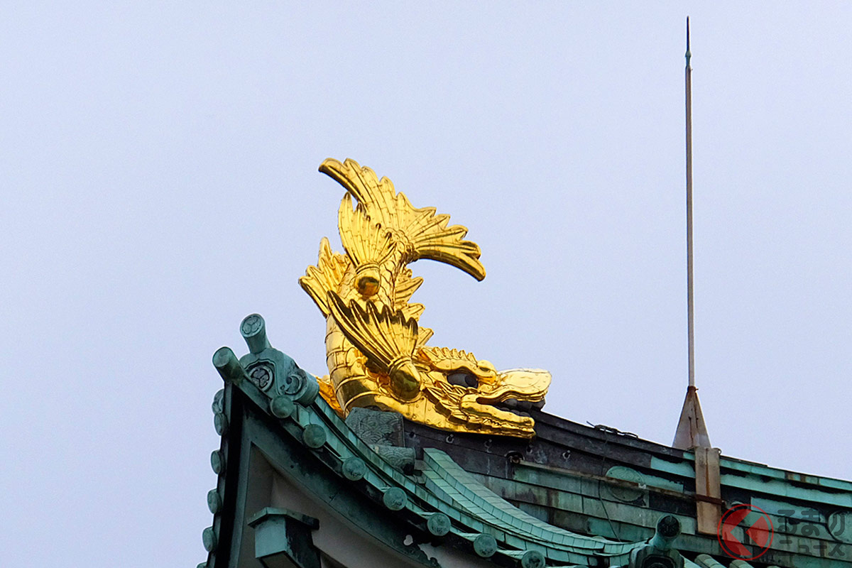なぜ愛知県は全国で1番クルマが売れるのか? (画像:名古屋を代表する名古屋城のシャチホコ)