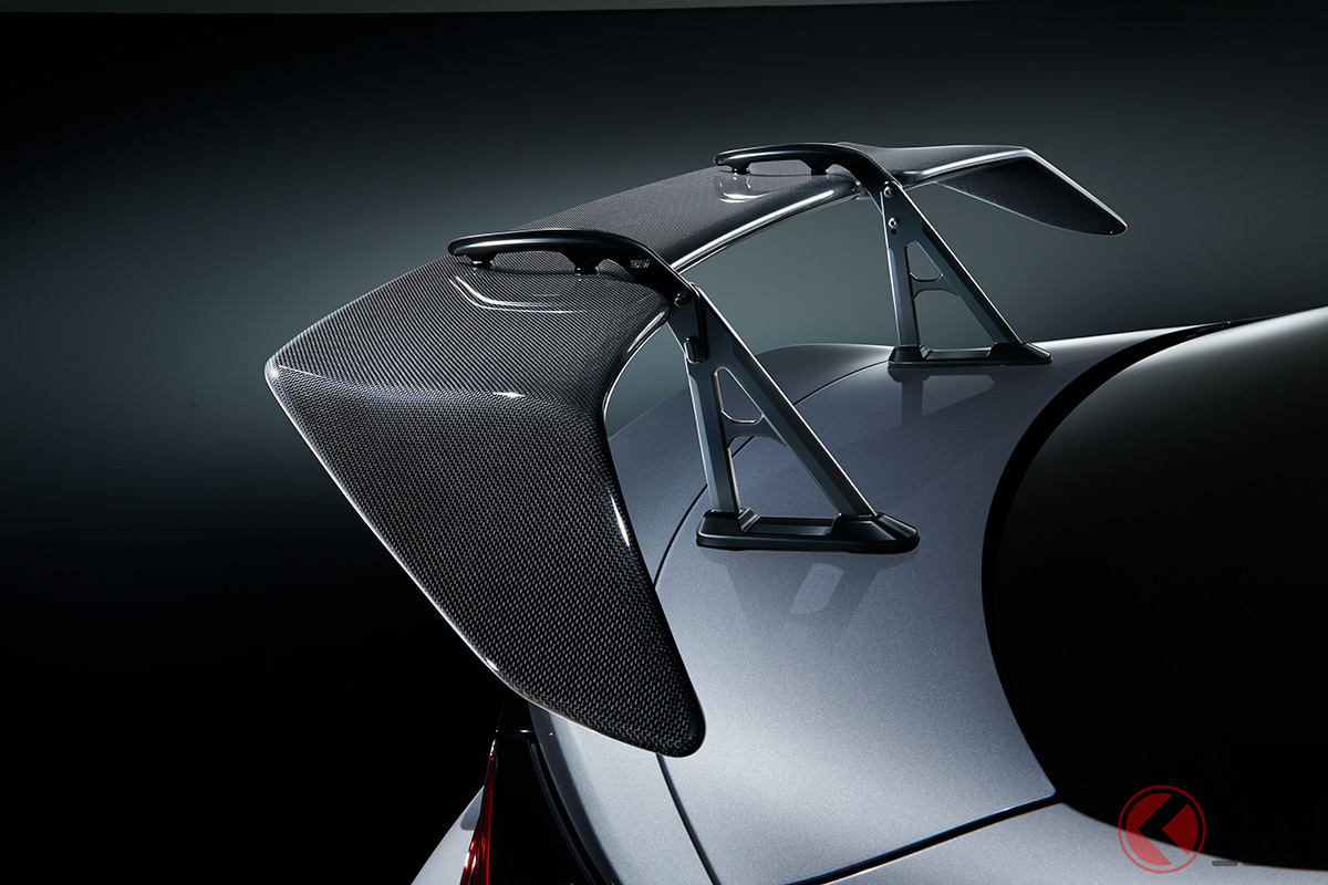 カタログに掲載されているようなカスタムパーツでも入庫拒否されることがある?(画像はイメージ)