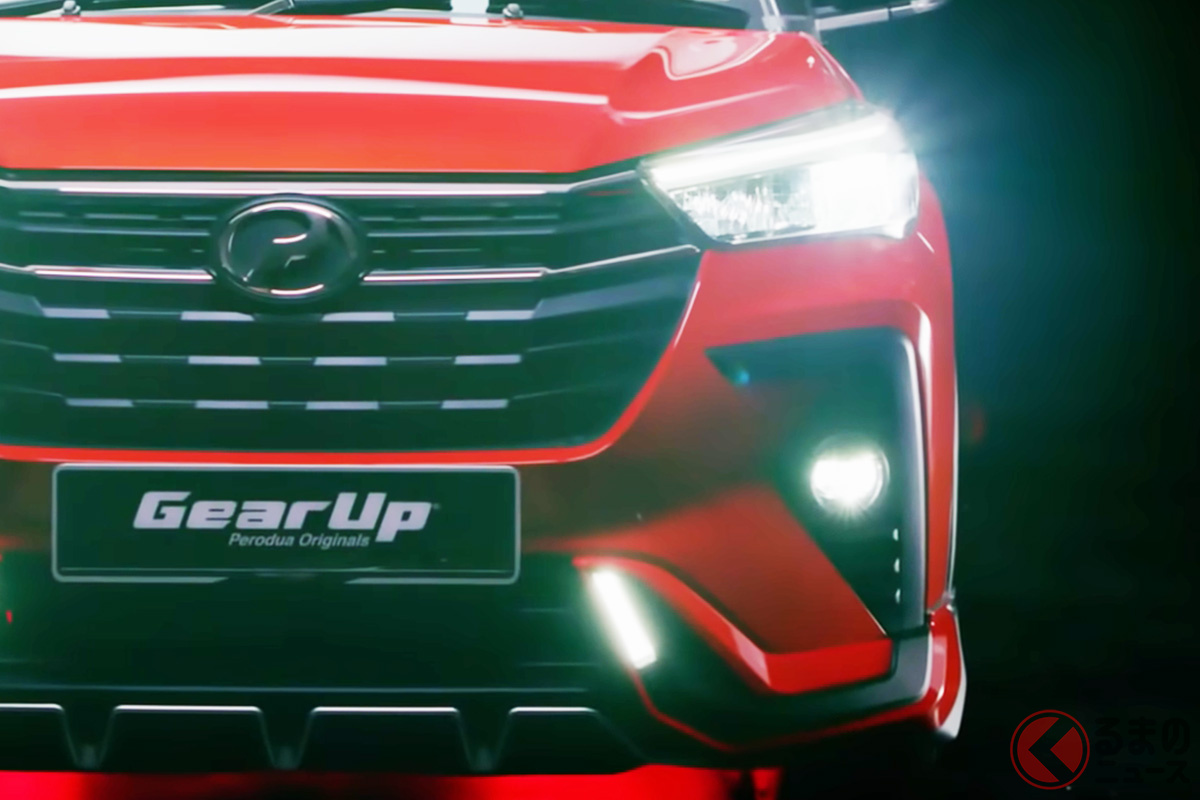 プロドゥア「アティバ」(写真は「ギアアップ」装着車)