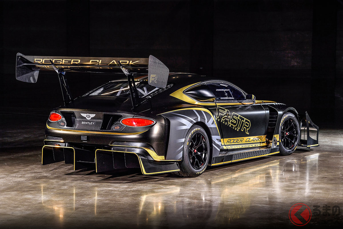 パイクスピークのコースは、海抜約2800mからスタートし約4300mまでのヒルクライムとなるため、専用のエアロダイナミクスパッケージが採用される