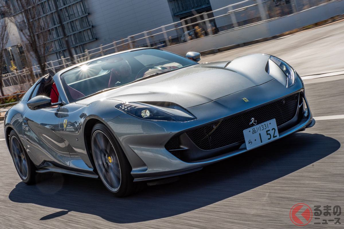 1969年の365 GTS4(通称デイトナ)以来50年ぶりの量産フロントV12+スパイダーが復刻。GTSという名前はグランツーリズモ・スパイダーという意味を持つ(C)デレック槇島